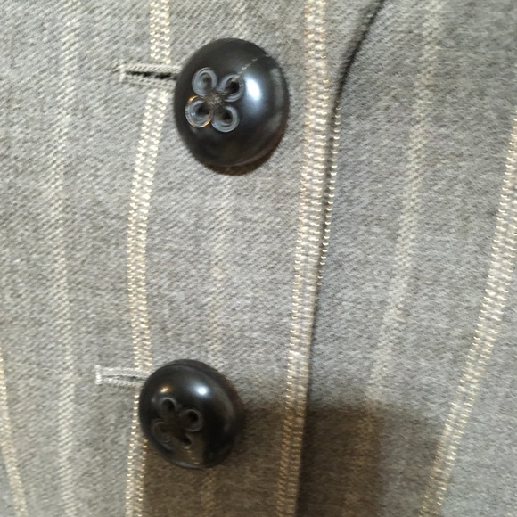 ESCADA Gold Pinstripe Jacket Size 36 - Picture 4 of 8